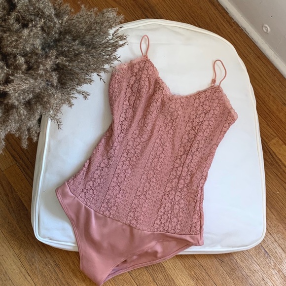 Tops - Dusty Pink Lace Bodysuit